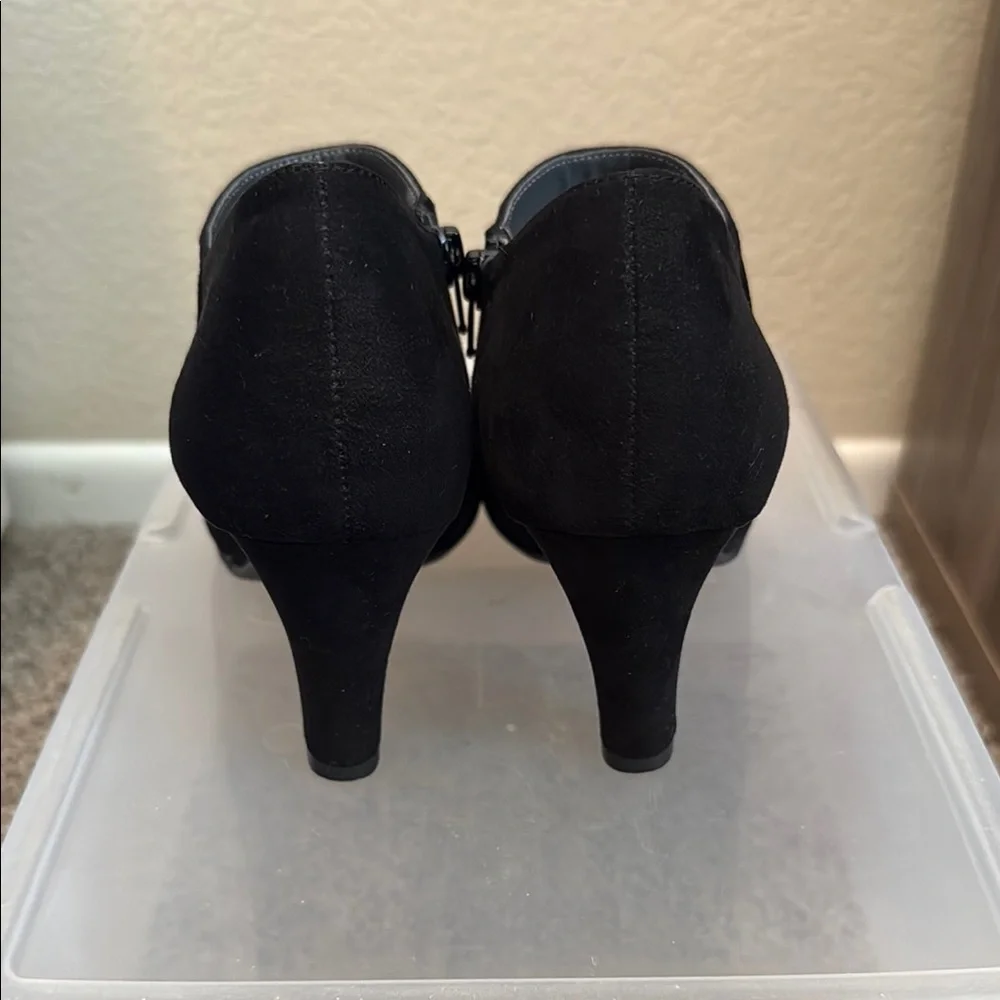 Like New - AEROSOLES Black Heeled Boots with Metallic Accents - Picture 4 of 5